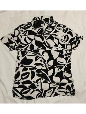 Express Mens Shirt Sz S Black White Abstract Leaf Print Short Sleeve Resort